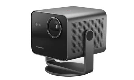 Leica Cine Compact 1 : Un mini-projecteur 4K premium